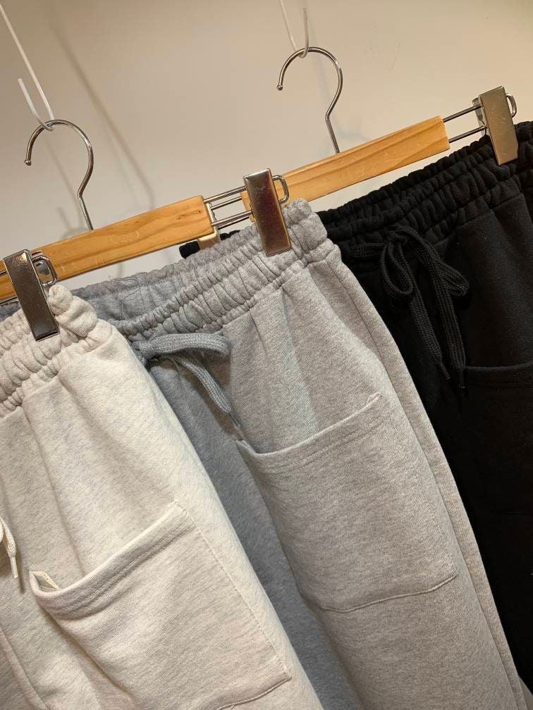 Women's Tapered Cotton Sweatpants with Front Big Pockets