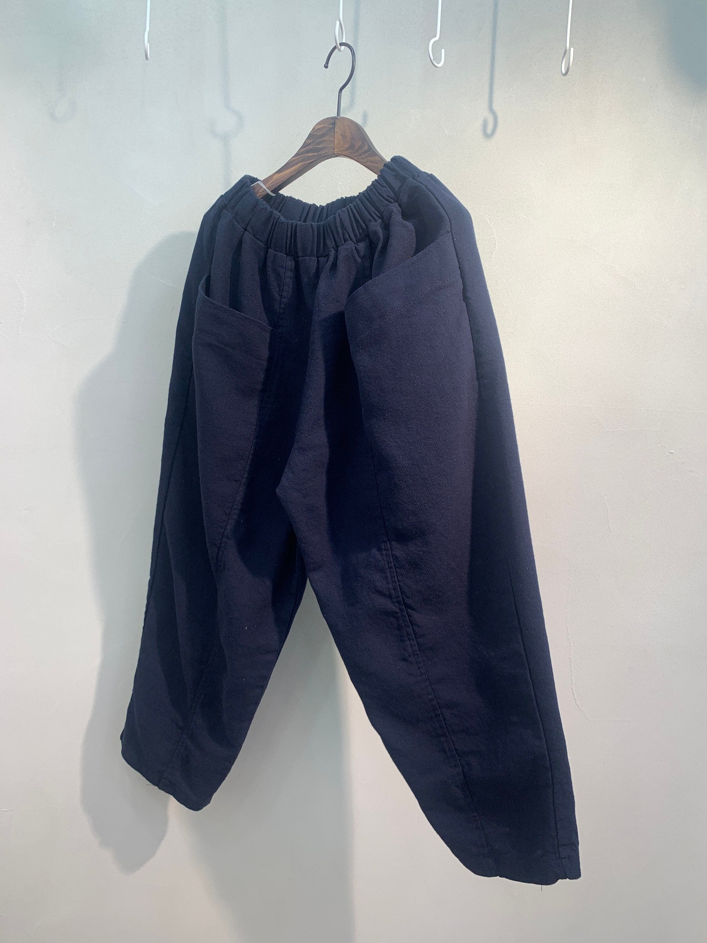 Relaxed Fit Thick Cotton Cropped Trousers | Minimalist Elastic Waist Pants