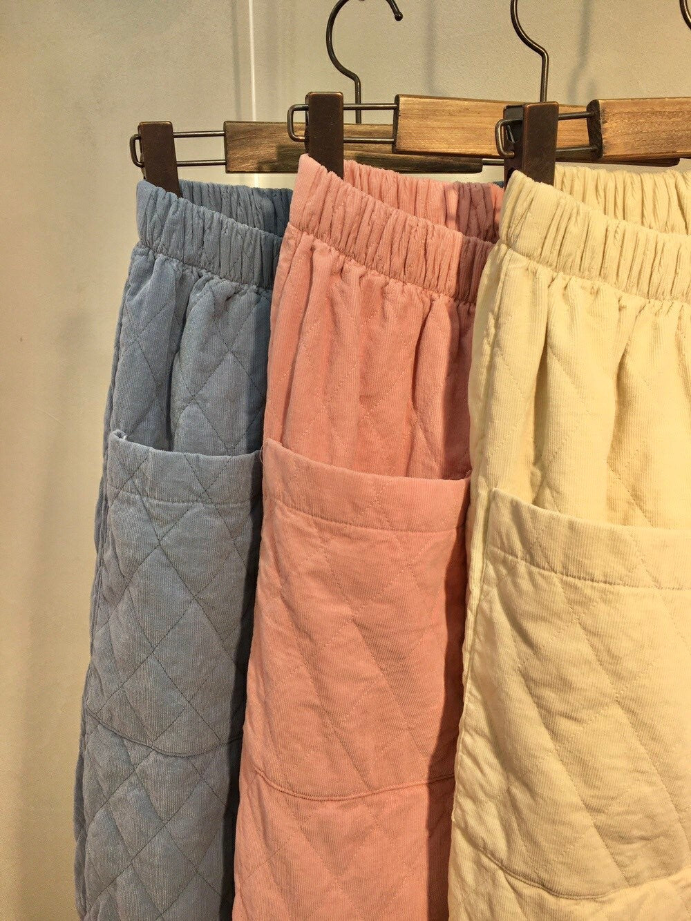 Quilted Cropped Baggy Pants: Comfy Cotton, Mid-Rise, Big Pockets