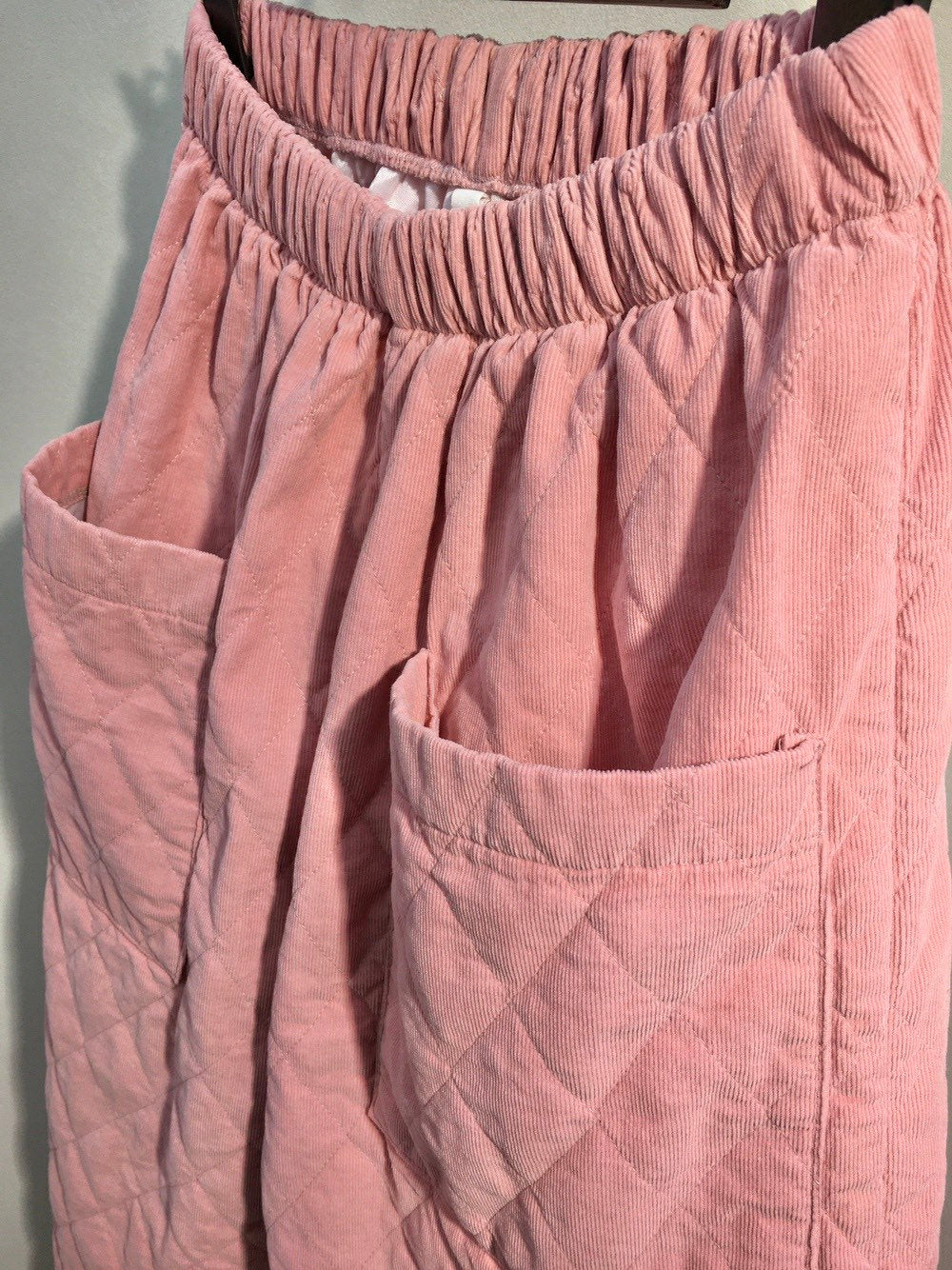 Quilted Cropped Baggy Pants: Comfy Cotton, Mid-Rise, Big Pockets