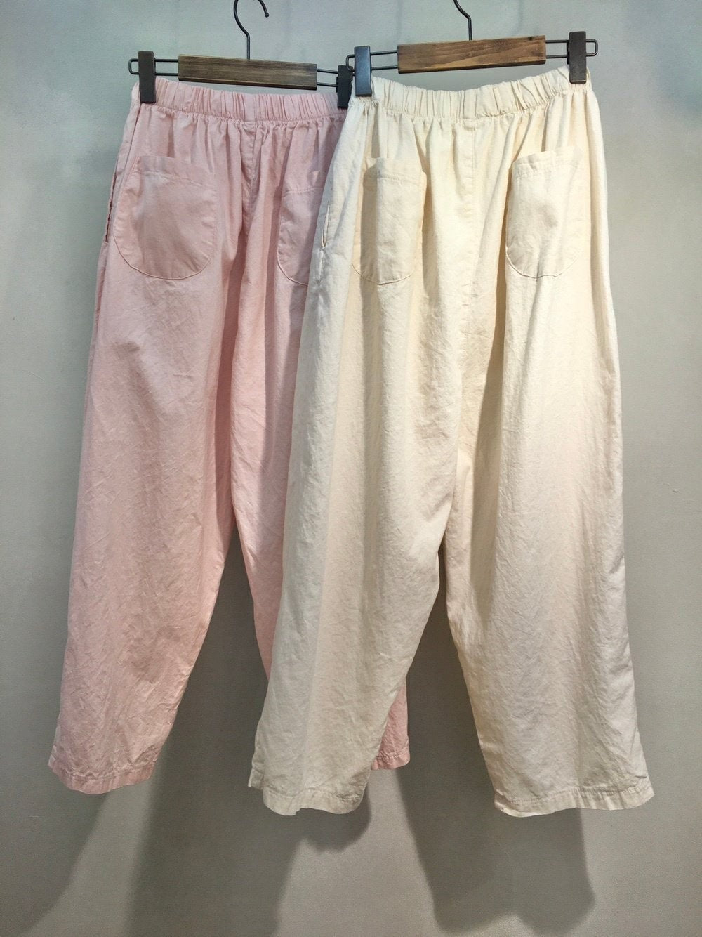 100% Cotton Baggy Cropped Pants with Back Pockets – Light Summer Trousers