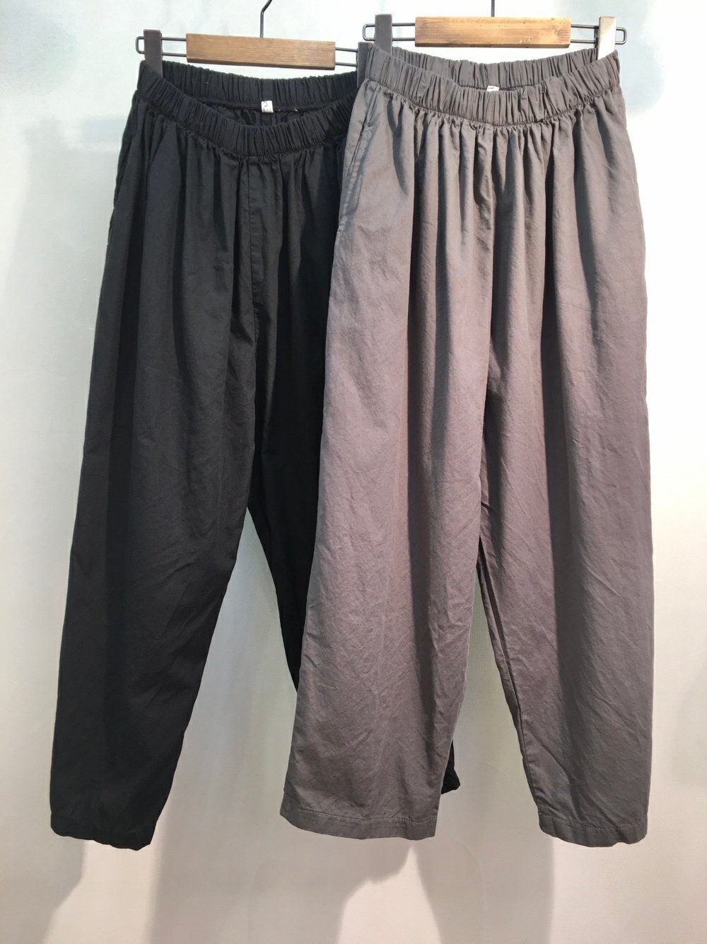 100% Cotton Baggy Cropped Pants with Back Pockets – Light Summer Trousers