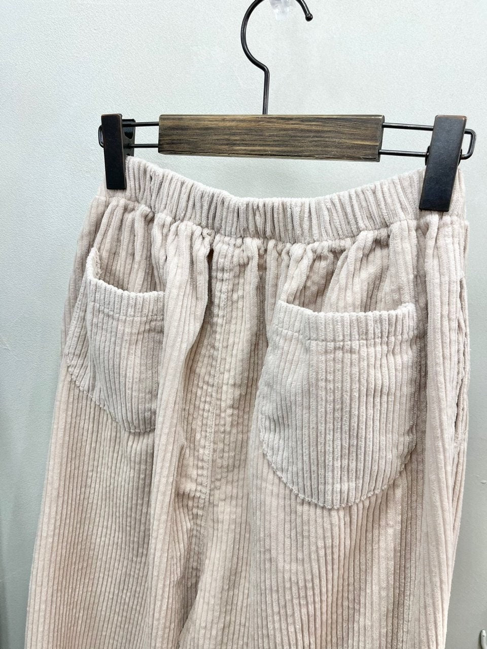 Mid Rise Soft Thick Corduroy Baggy Cropped Pants, Banding waist, above the ankle
