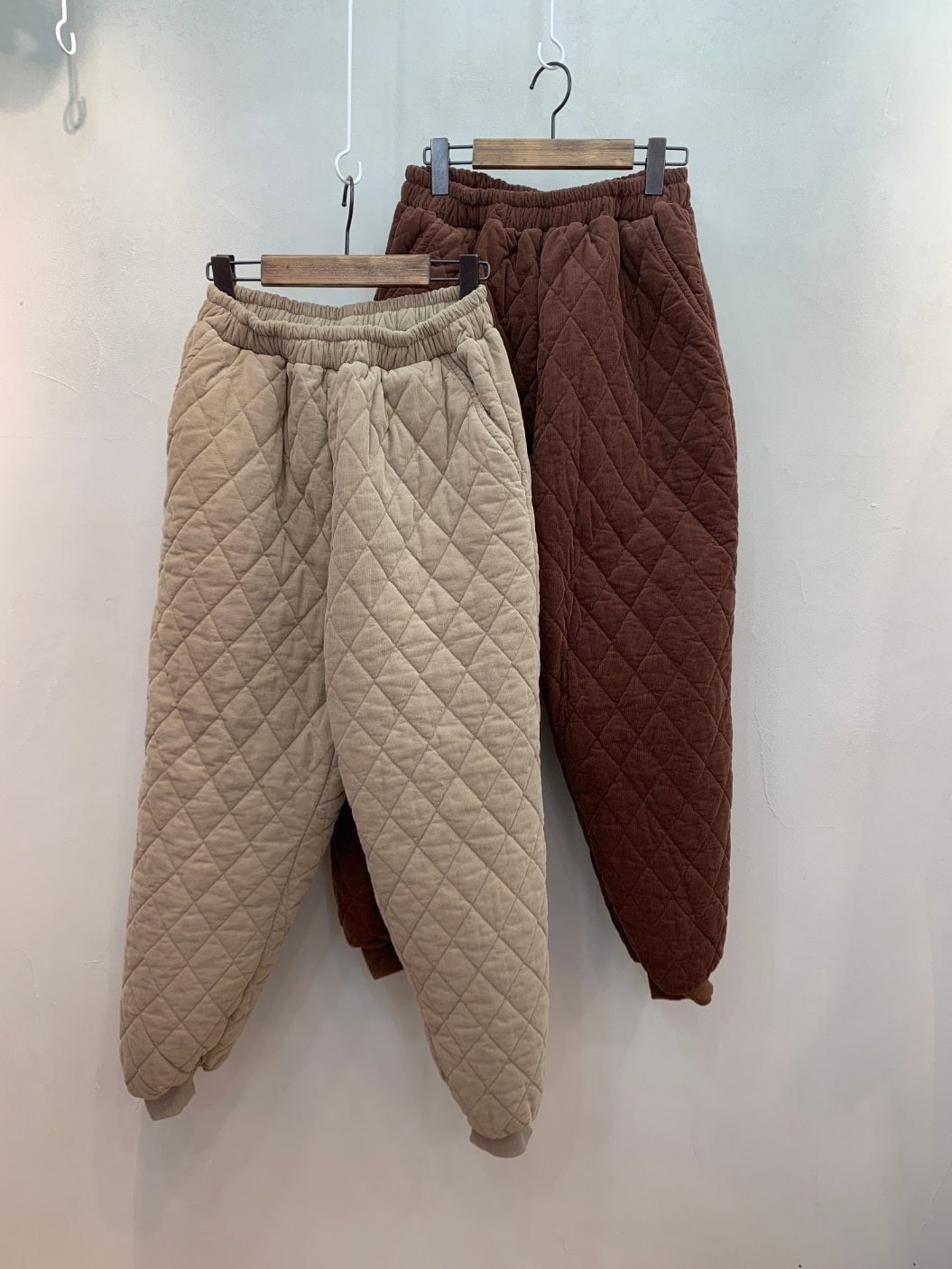 Women’s High Rise Cotton 100% Thick Quilted Padding Deep Pocket Ribbed Hem Baggy Jogger Pants for Winter