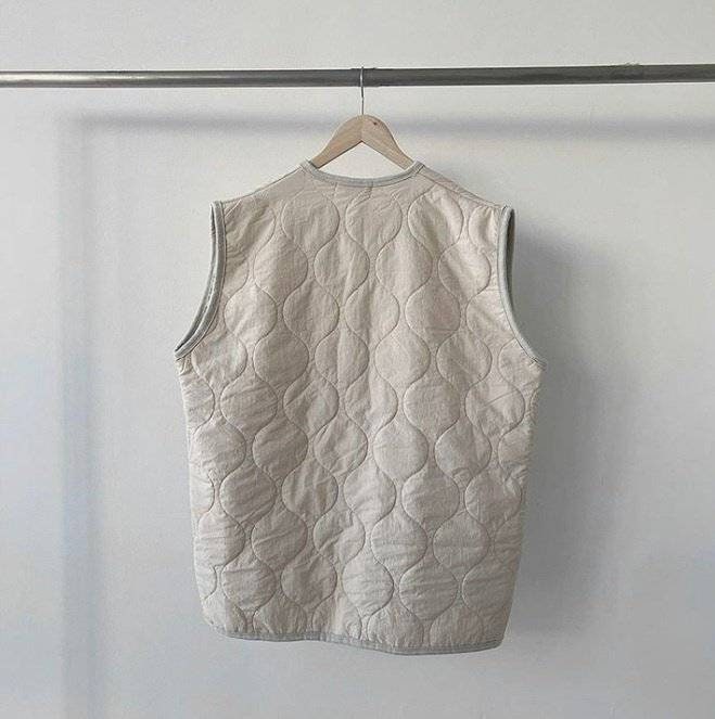 Quilted Dumble Warm Vest with Big Square Pockets for Winter