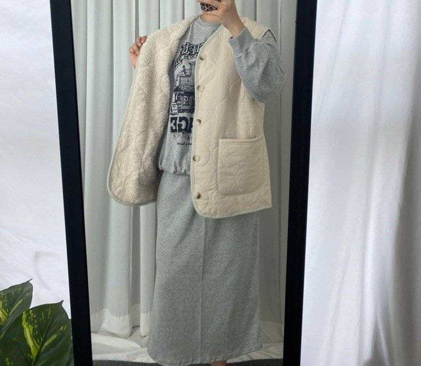 Quilted Dumble Warm Vest with Big Square Pockets for Winter