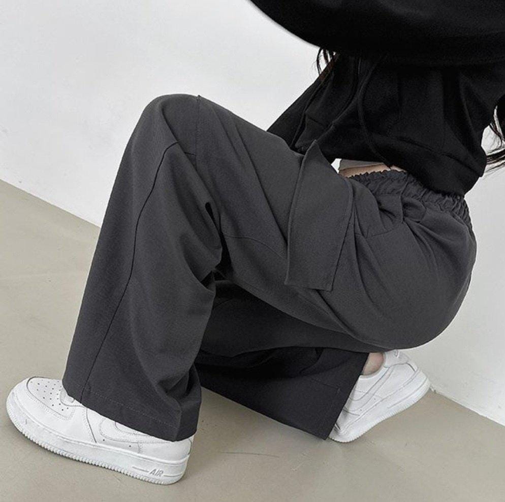 One Tuck Wide Cargo Pants for four seasons
