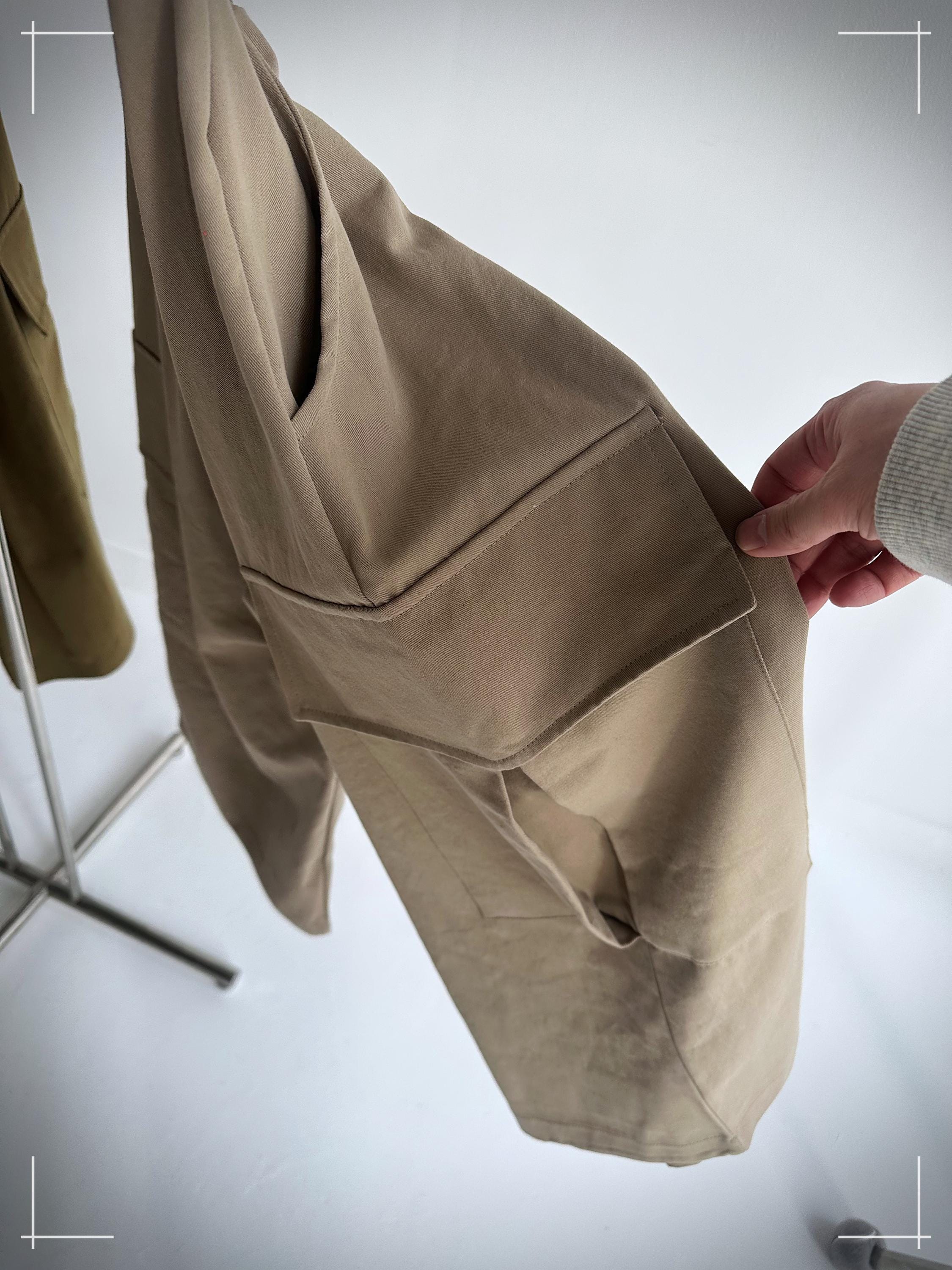 Oversized Utility Cargo Culottes: Wide-Leg Cotton-Blend Twill Pants